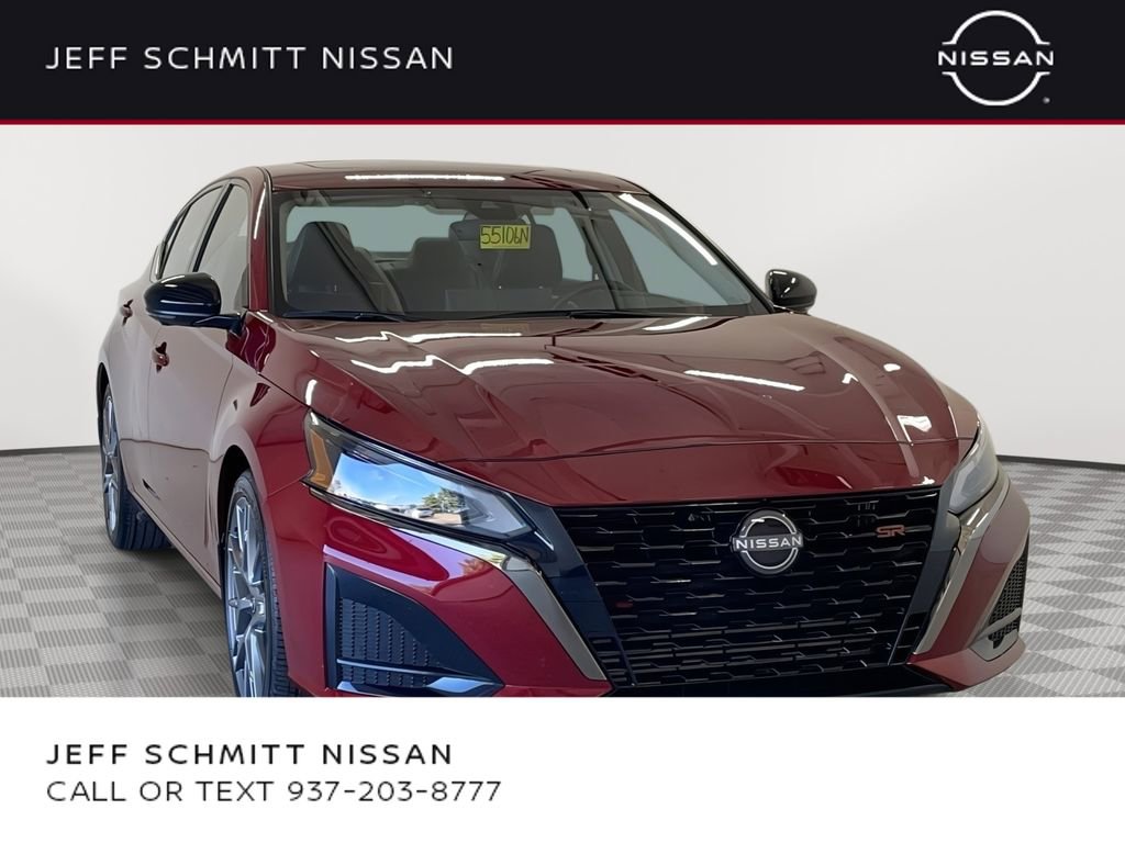 Certified 2024 Nissan Altima 2.0 SR image 1