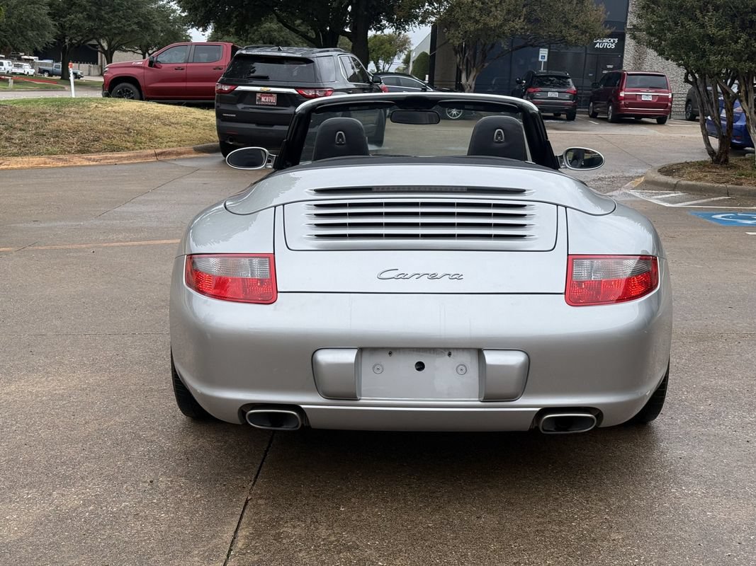Used 2006 Porsche 911 Carrera 4 AWD/4WD image 5
