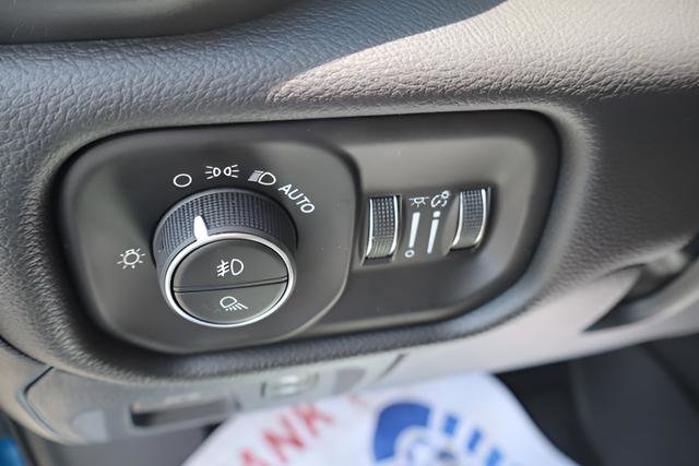 New 2026 RAM 1500 4x4 Crew Cab image 19