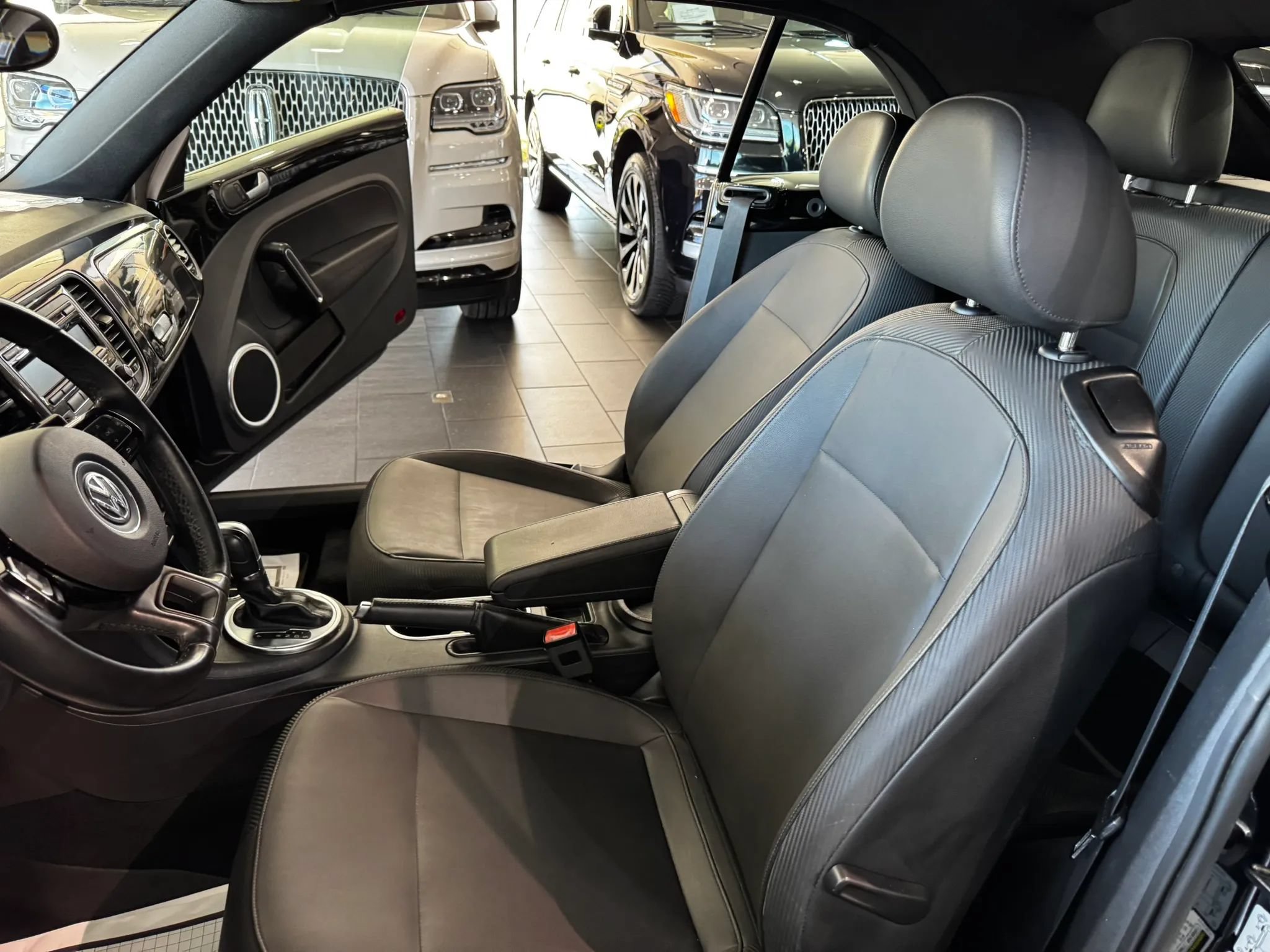 Used 2015 Volkswagen Beetle 1.8T FWD image 8