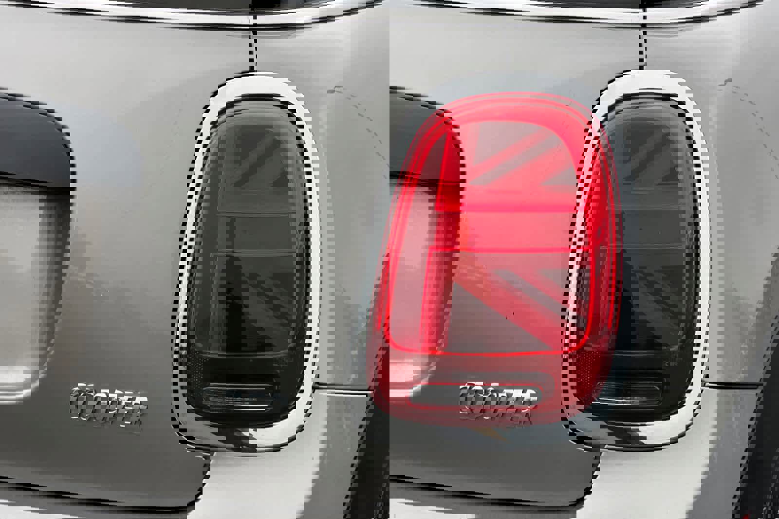 Used 2020 MINI Cooper 2-Door Hardtop image 29