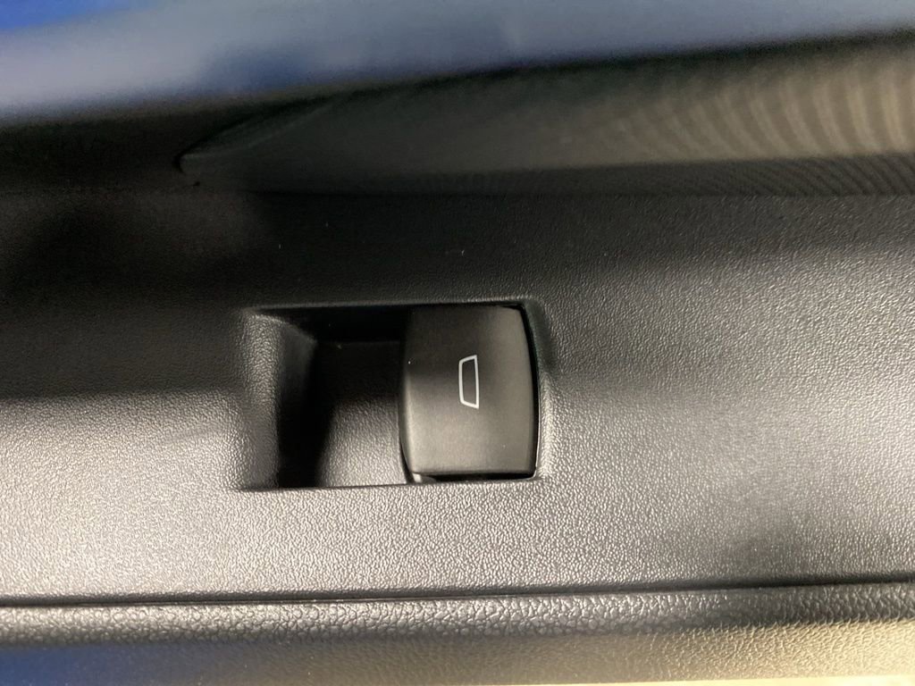 New 2026 Chevrolet Equinox EV LT image 19
