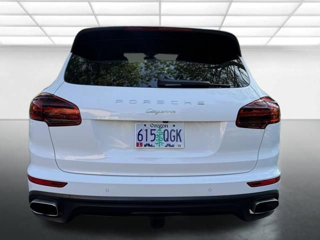 Used 2018 Porsche Cayenne Platinum Edition AWD/4WD image 4