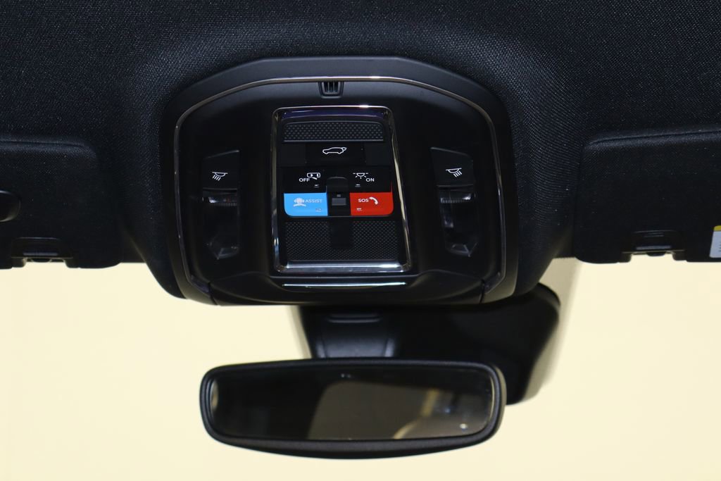 Used 2023 Jeep Grand Cherokee Limited w/ Trailer Tow Prep Group (B) image 25