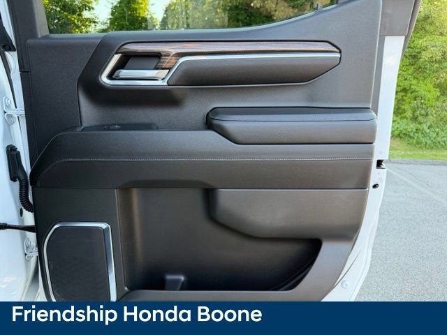 Used 2024 Chevrolet Silverado 1500 LT Trail Boss AWD/4WD image 40