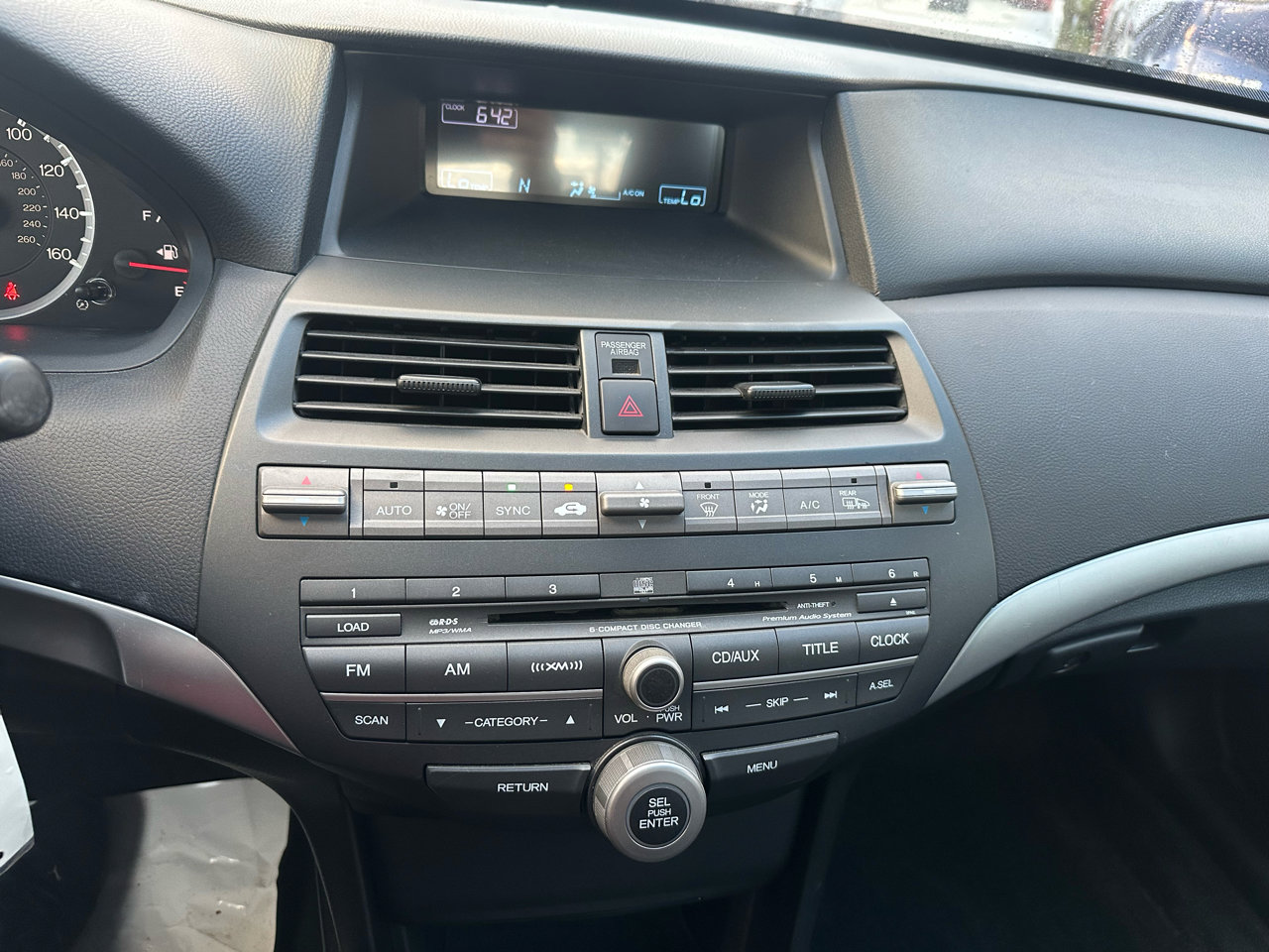 Used 2010 Honda Accord EX-L image 13