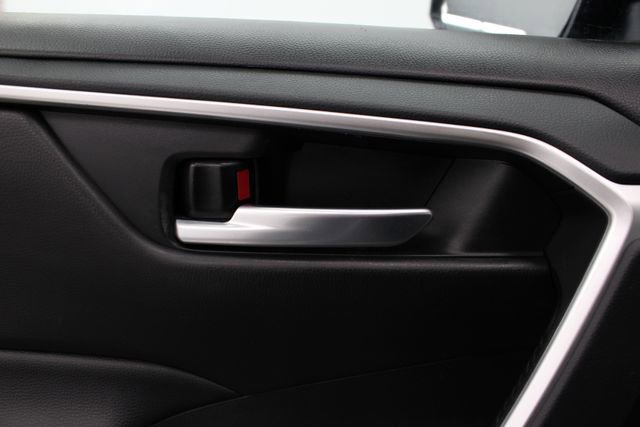 Used 2024 Toyota RAV4 XLE image 30