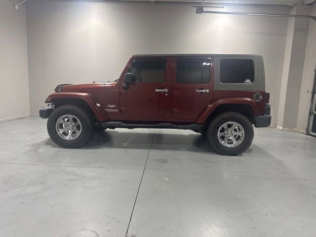 Used 2007 Jeep Wrangler Unlimited Sahara w/ Dual Top Group RWD image 9
