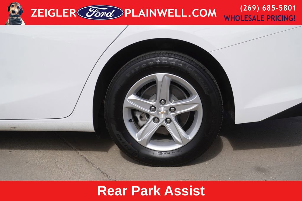 Used 2024 Chevrolet Malibu LS w/ Driver Confidence Package image 9