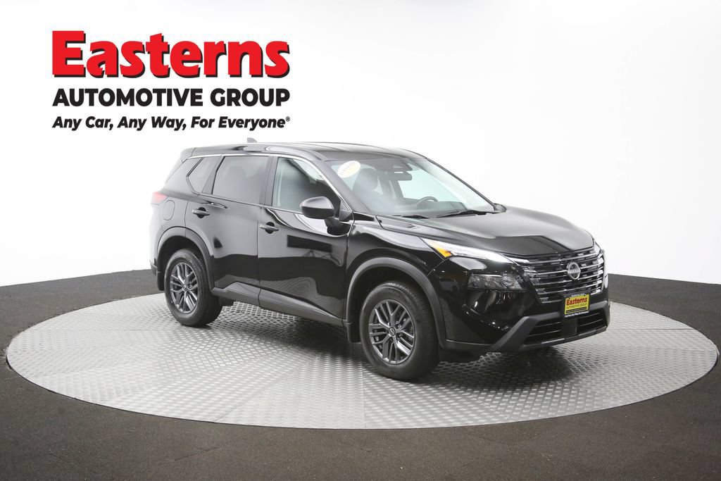 Used 2024 Nissan Rogue S AWD/4WD image 49