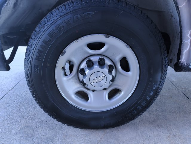 Used 2016 Chevrolet Express 2500 RWD image 23