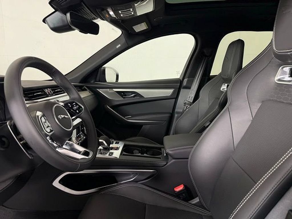 New 2026 Jaguar F-PACE R-Dynamic S AWD/4WD image 6