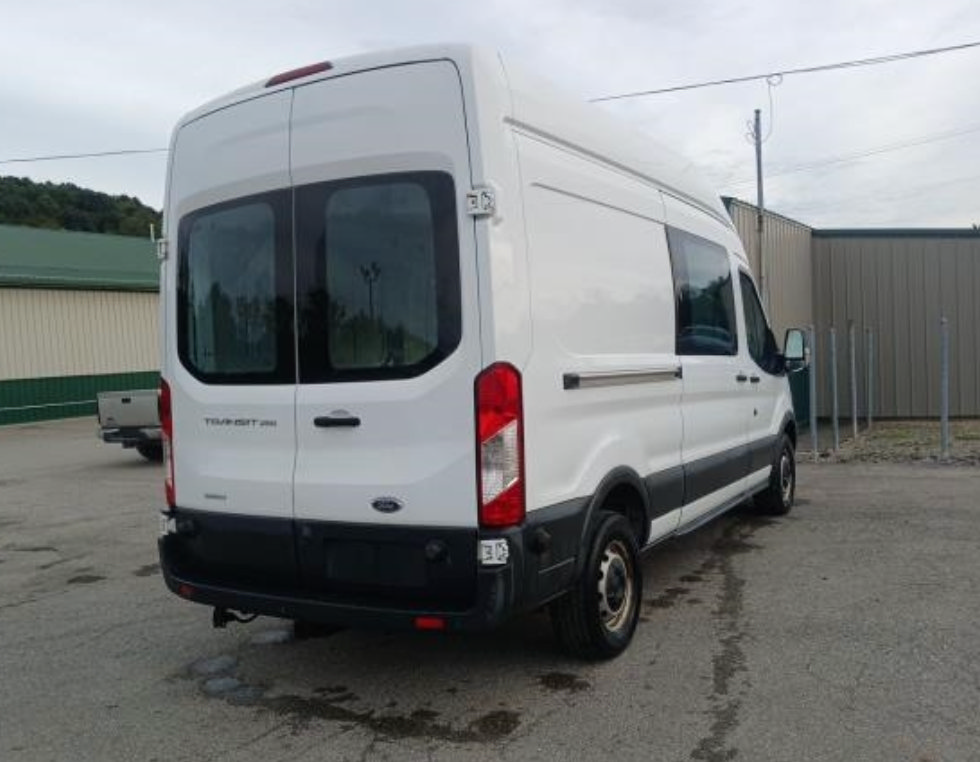 Used 2017 Ford Transit 250 148 High Roof RWD image 5