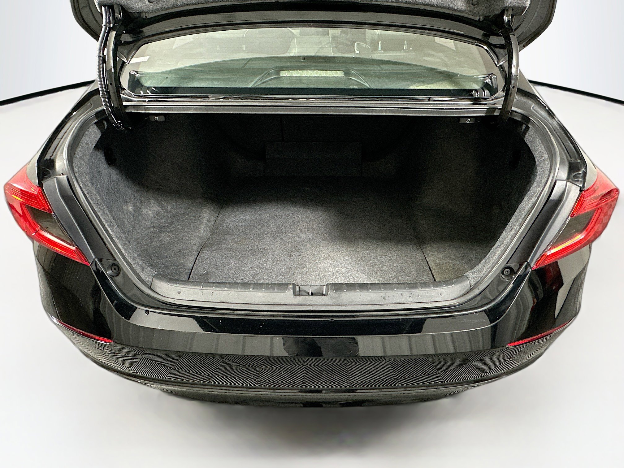 Used 2020 Honda Accord Sport image 26