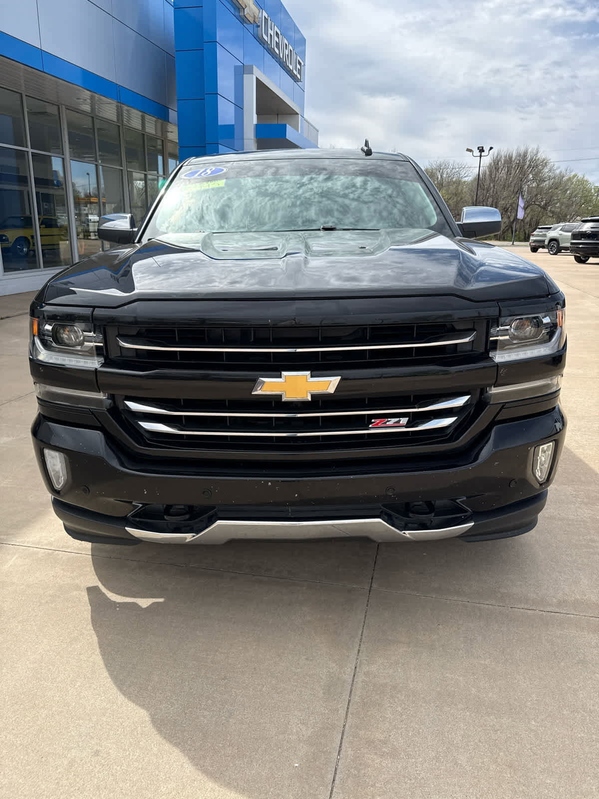 Used 2018 Chevrolet Silverado 1500 LTZ Z71 w/ LTZ Plus Package image 4