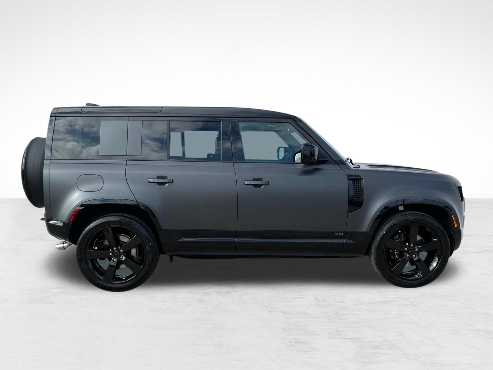New 2026 Land Rover Defender 110 V8 AWD/4WD image 8