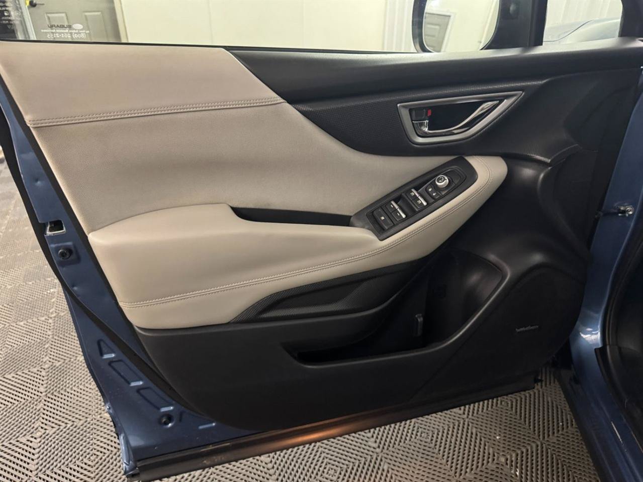 Used 2019 Subaru Forester Premium AWD/4WD image 23