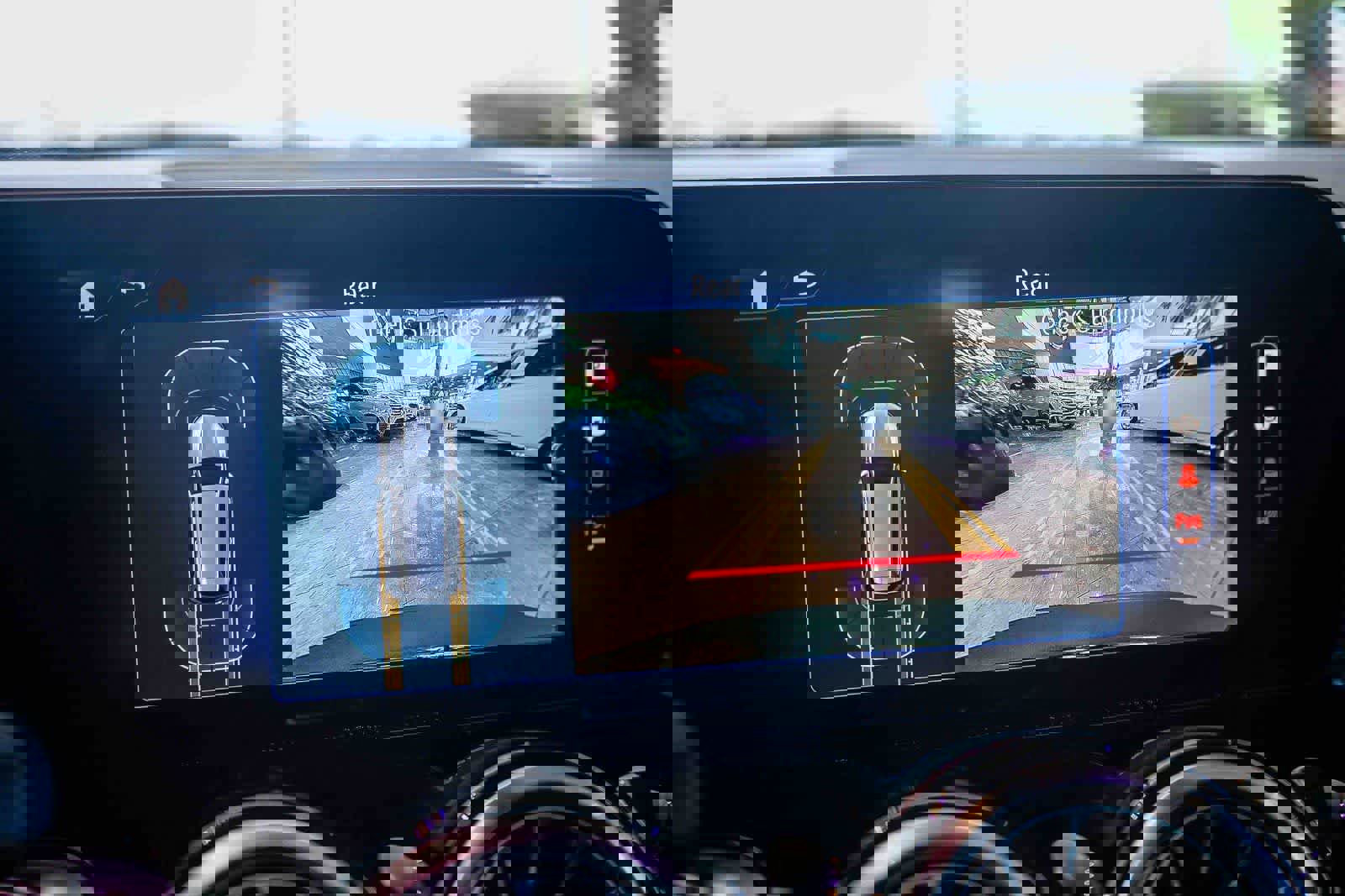 Used 2024 Mercedes-Benz EQB 350 4MATIC SUV image 24