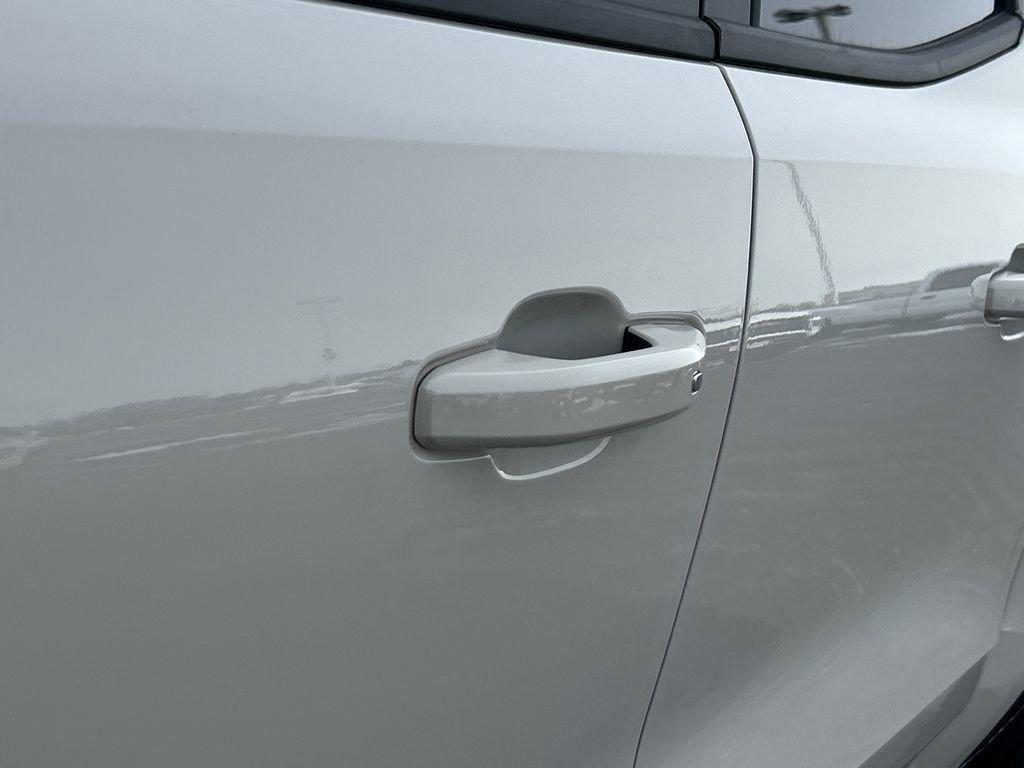 New 2026 GMC Canyon AT4 w/ Technology Plus Package AWD/4WD image 15