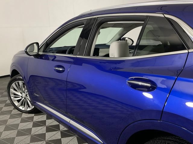 Used 2024 Buick Envision Avenir AWD/4WD image 38