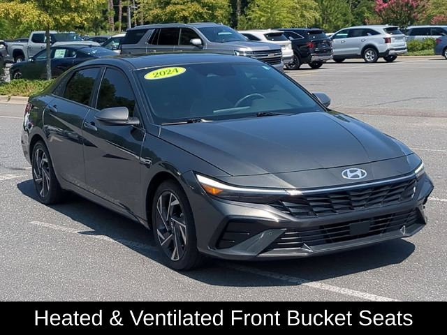 Used 2024 Hyundai Elantra Limited FWD image 2