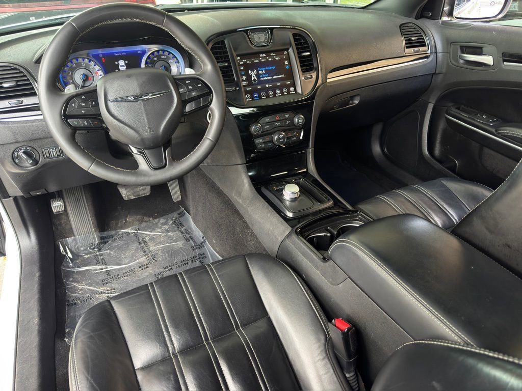 Used 2023 Chrysler 300 S RWD image 2