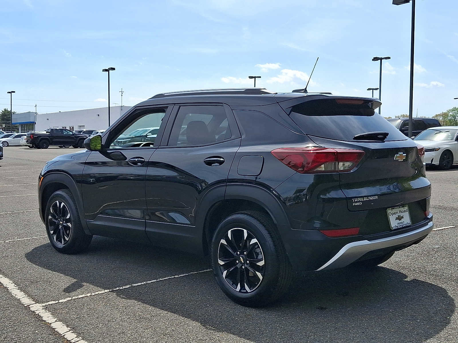 Used 2023 Chevrolet TrailBlazer LT w/ Convenience Package AWD/4WD image 5