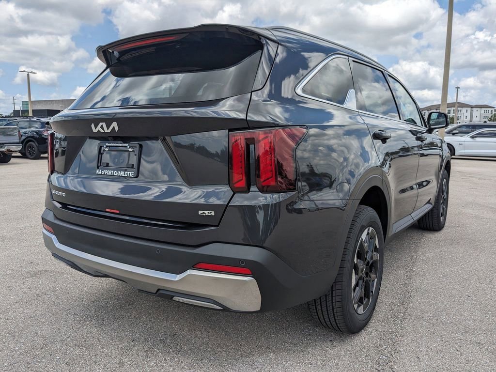 Certified 2025 Kia Sorento S AWD/4WD image 5
