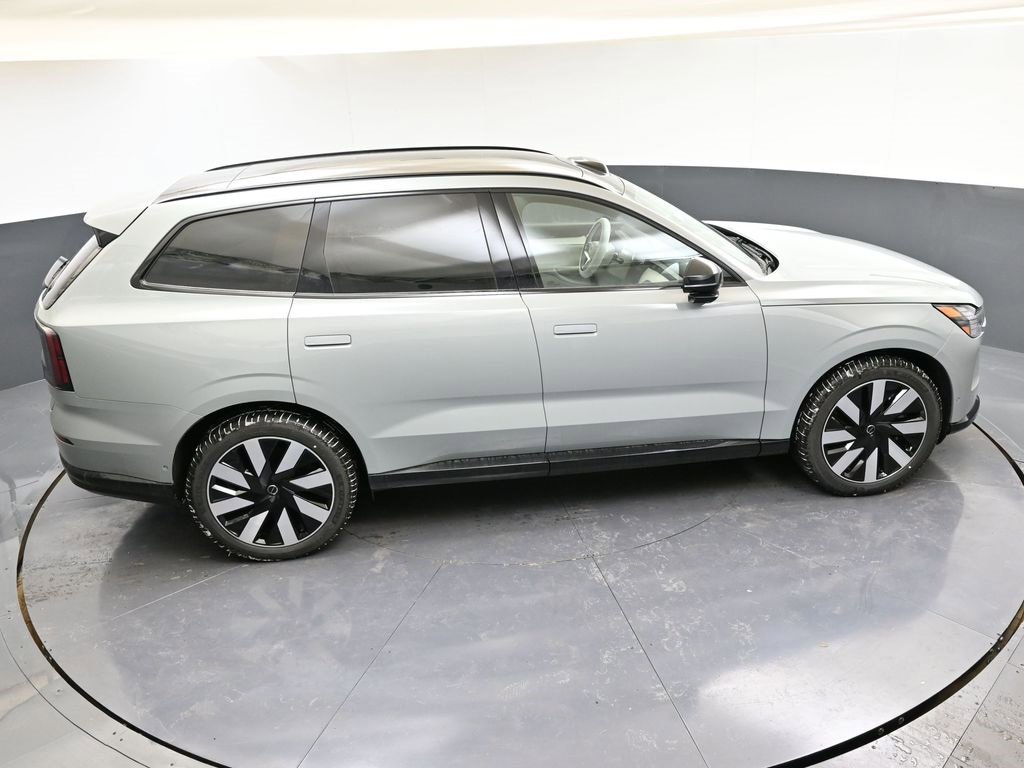 New 2025 Volvo EX90 Ultra image 40
