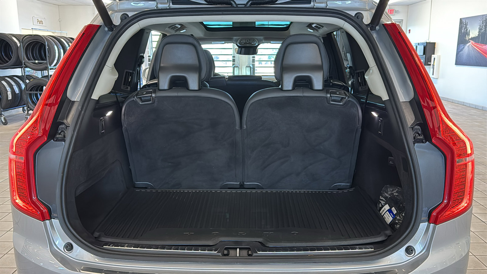 Used 2024 Volvo XC90 B5 Plus w/ Protection Package Premier AWD/4WD image 30