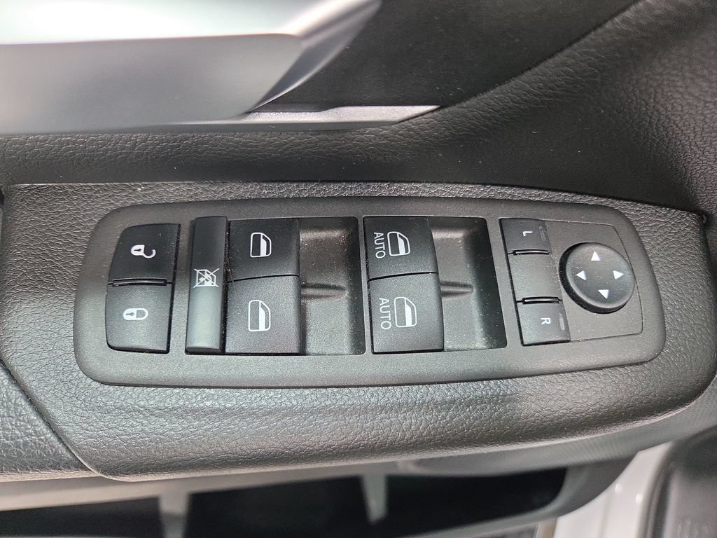 Used 2024 RAM 1500 Big Horn AWD/4WD image 33