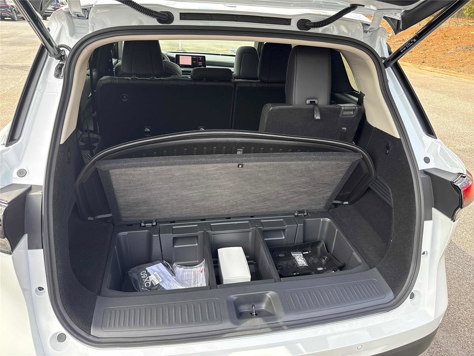 New 2026 INFINITI QX60 Luxe image 30