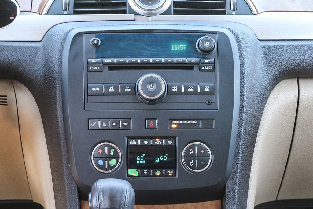 Used 2008 Buick Enclave CXL w/ Entertainment Package #1 FWD image 14