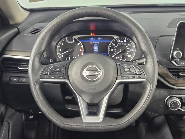 Used 2024 Nissan Altima 2.5 SV FWD image 21