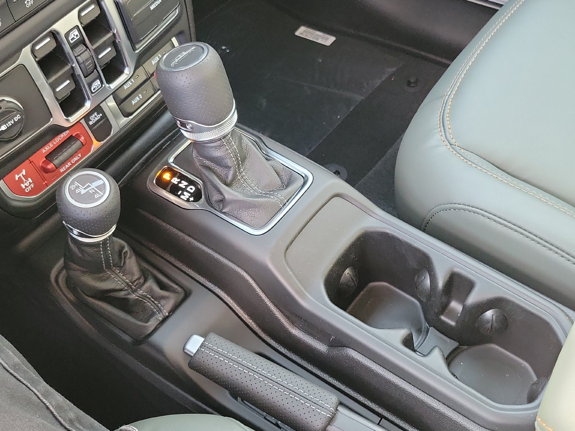 New 2026 Jeep Gladiator Mojave AWD/4WD image 10