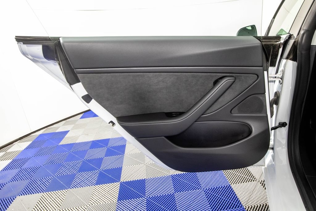 Used 2018 Tesla Model 3 Long Range image 14