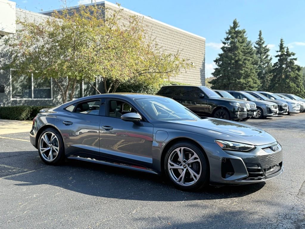 Used 2023 Audi e-tron GT Prestige w/ Prestige Package image 9