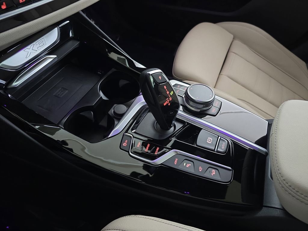 Used 2021 BMW X3 xDrive30e w/ Executive Package image 28