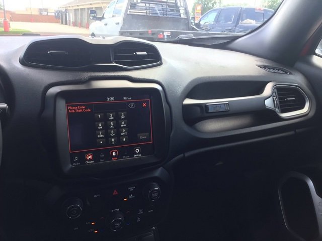 Used 2021 Jeep Renegade Latitude image 15