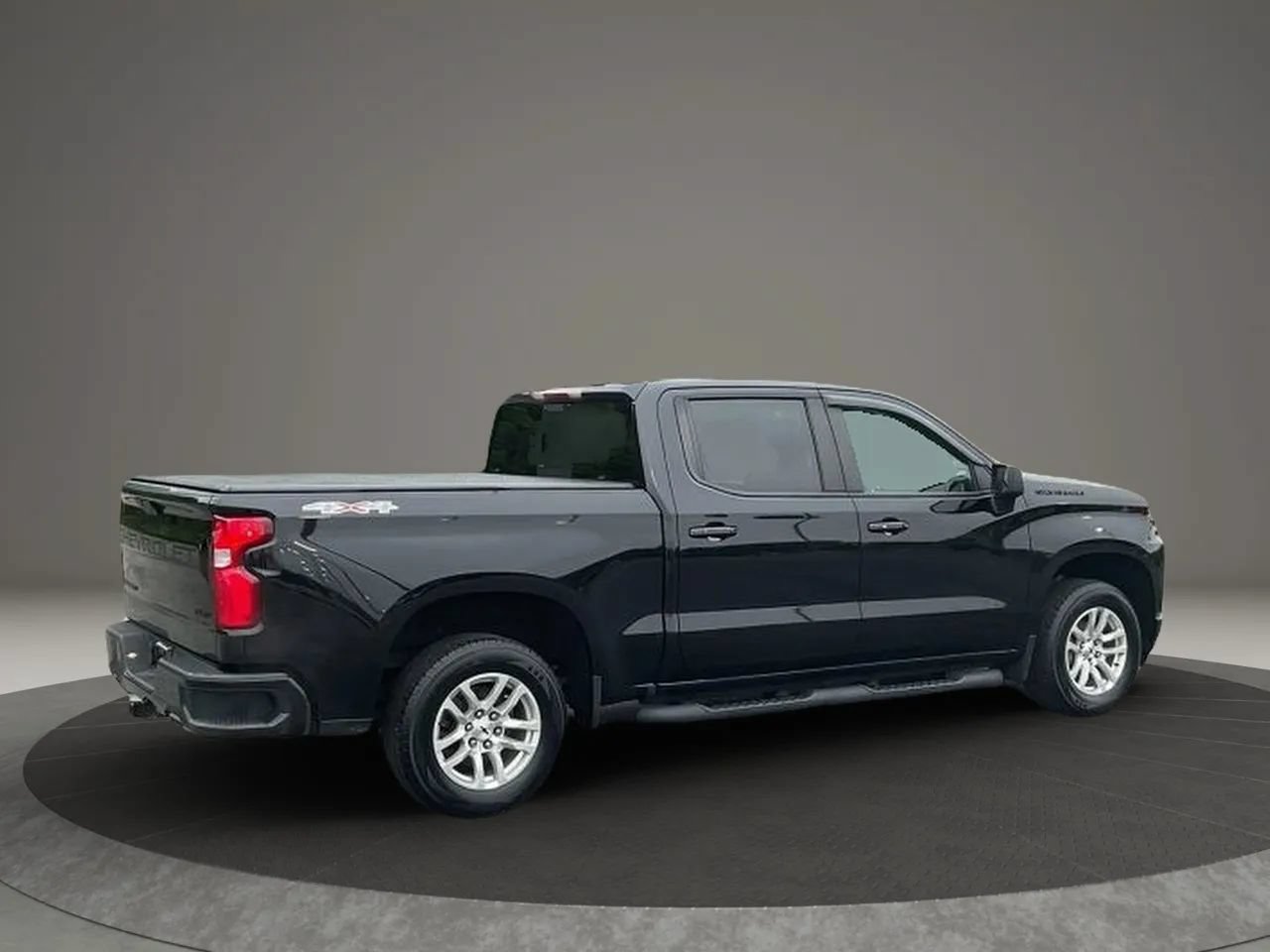 Used 2022 Chevrolet Silverado 1500 RST w/ Convenience Package II AWD/4WD image 5