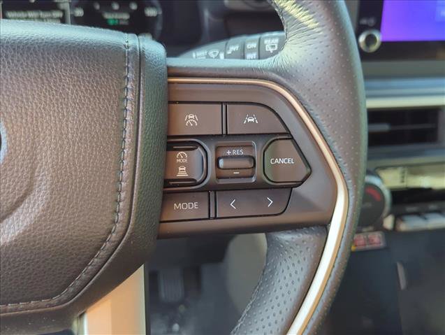 Certified 2025 Toyota 4Runner TRD Off-Road AWD/4WD image 13