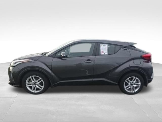 Used 2021 Toyota C-HR LE FWD image 26