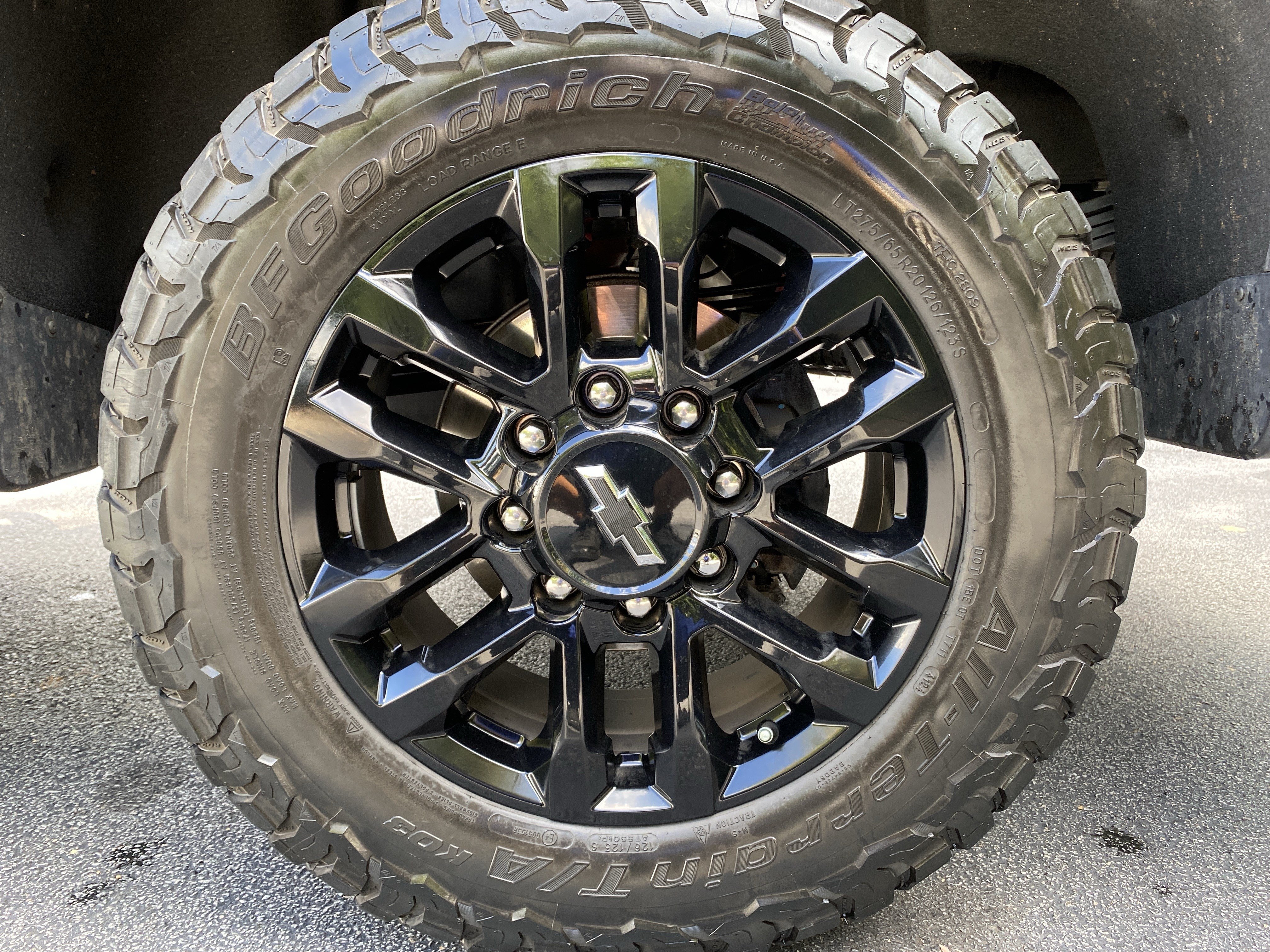 Used 2025 Chevrolet Silverado 2500 LTZ w/ LTZ Plus Package AWD/4WD image 49