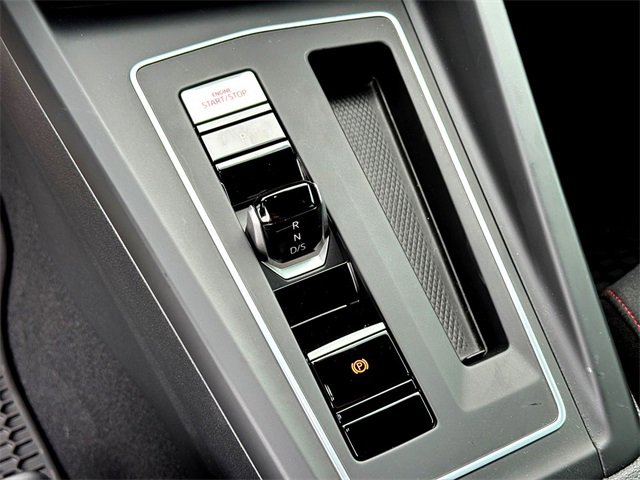 Used 2022 Volkswagen GTI SE image 21