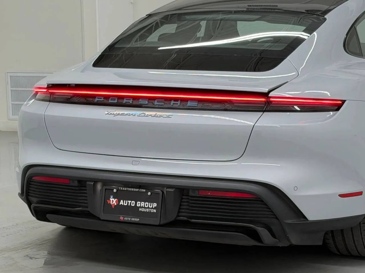 Used 2021 Porsche Taycan Turbo S AWD/4WD image 41