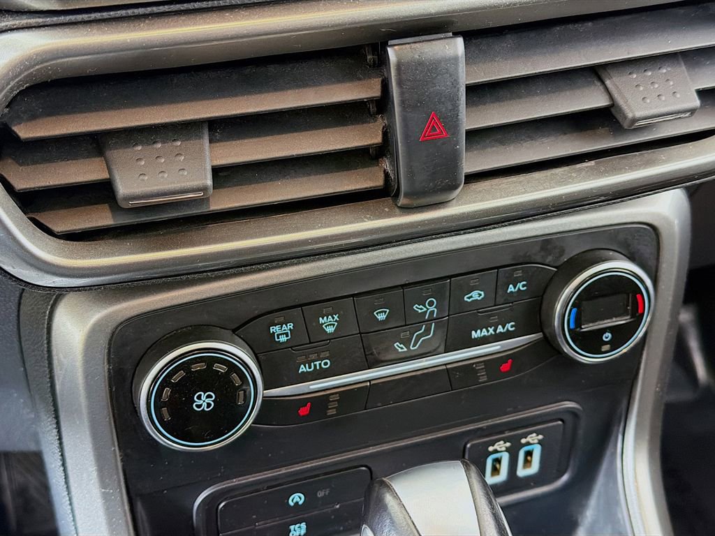 Used 2018 Ford EcoSport SE image 32