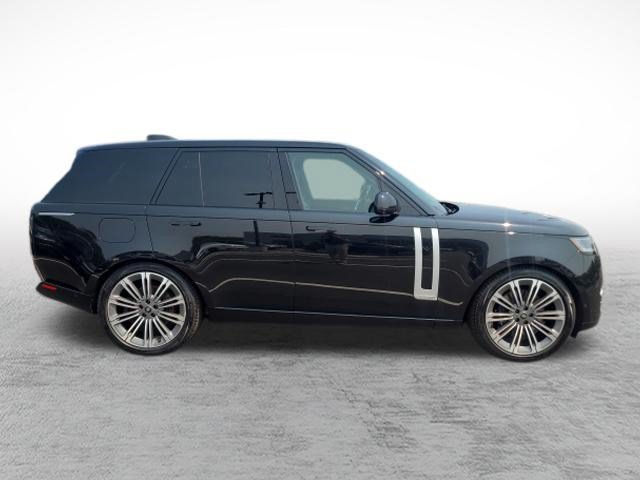 Used 2024 Land Rover Range Rover Autobiography AWD/4WD image 4