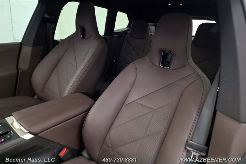 Used 2024 BMW iX xDrive50 w/ Sport Package AWD/4WD image 37