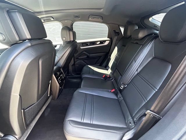 Certified 2026 Porsche Cayenne Coupe AWD/4WD image 13