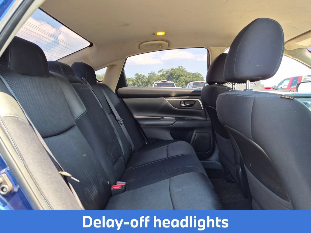Used 2016 Nissan Altima 2.5 SR w/ LED Appearance Package FWD image 28